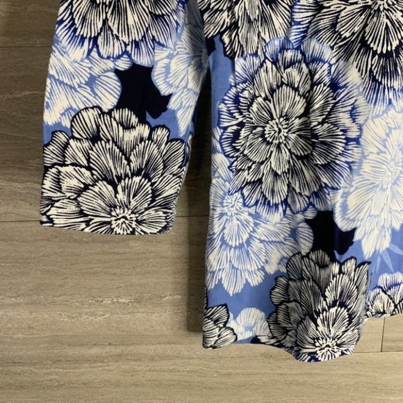 Women’s Ruby Rd. Floral Blouse - Picture 3 of 6